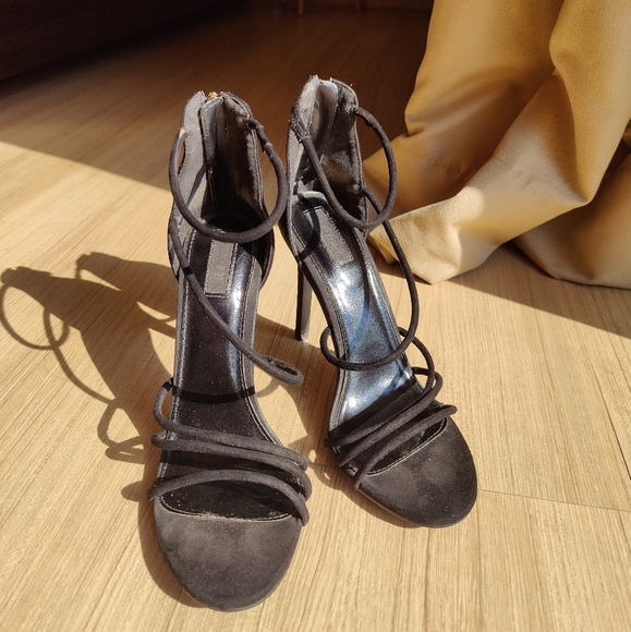 Black stilettos by Forever21 - Picture 9 of 12
